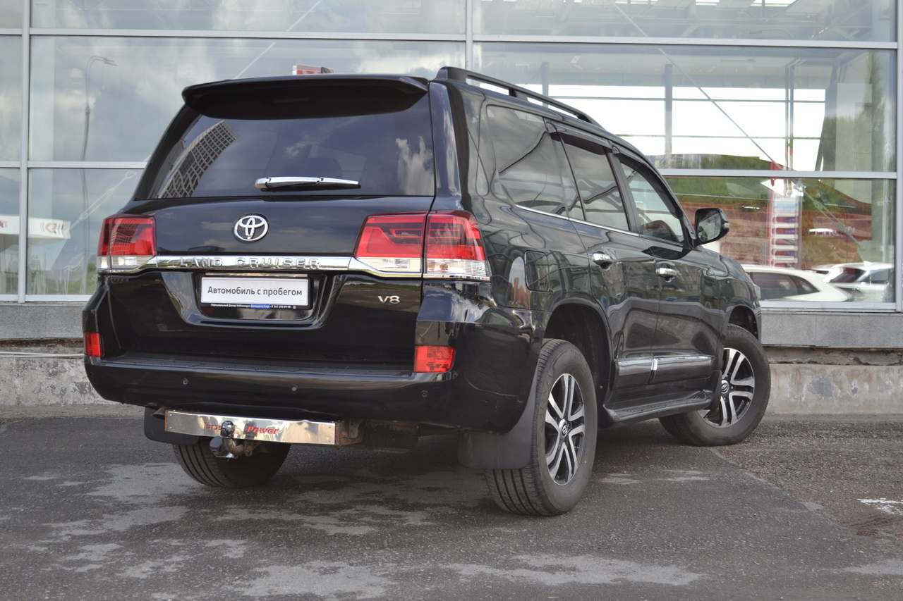 Toyota Land Cruiser